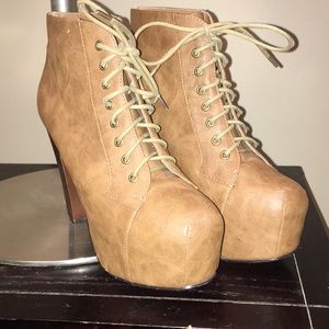 Holy platforms 💁 size 10